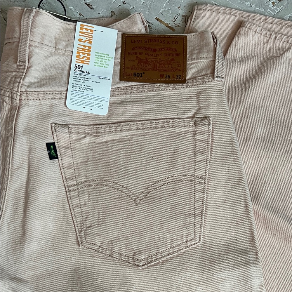 Levi's Men's Light Pink Straight Jeans